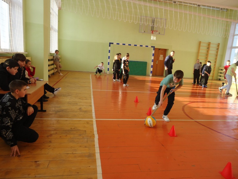 Спортивные соревнования «Смелые, ловкие, умелые»..